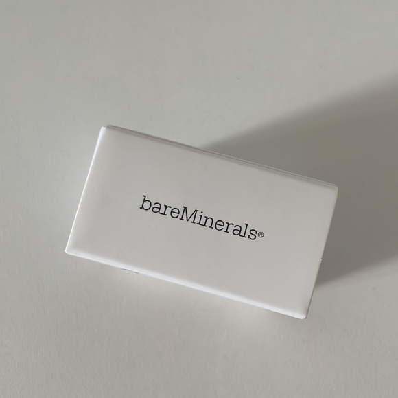 bareMinerals Mini Mineral Veil Setting Powder - Picture 3 of 8